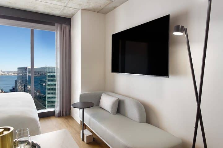 Room 15 of 44