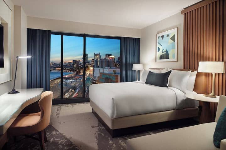 Room 10 of 44